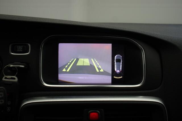 Volvo V40 1.5 T2 Polar+ Automaat - Navi, Camera, Cruise, Stoelverw.