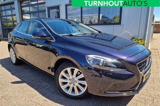 volvo-v40-1.5-t3-momentum-camera--