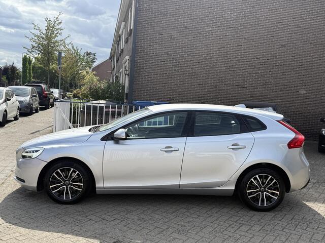Volvo V40 2.0 T2 Momentum