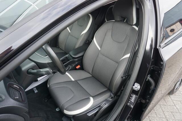 Volvo V40 2.0 D3 Automaat Dynamic Edition | Full LED | Navigatie | Camera | Origineel NL |