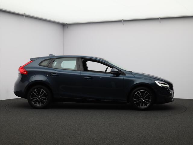 Volvo V40 1.5 T2 Automaat Nordic+ / Cruise Control / Standkachel / Stoelverwarming / Parkeersensoren achter / Navigatie / On Call / Verwarmbare voorruit /