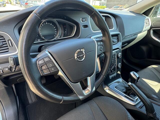 Volvo V40 2.0 T3 Cross Country 112kW