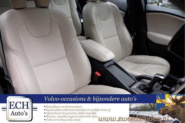 Volvo V40 2.0 T2 150 pk Summum, Panoramadak, Leer, Trekhaak, Stoelverwarming, Elektr. stoel