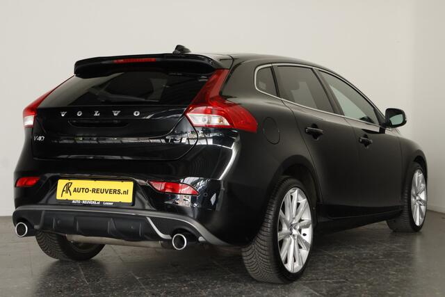 Volvo V40 1.5 T3 R-Design / Panorama / HarmanKardon / LED / Trekhaak