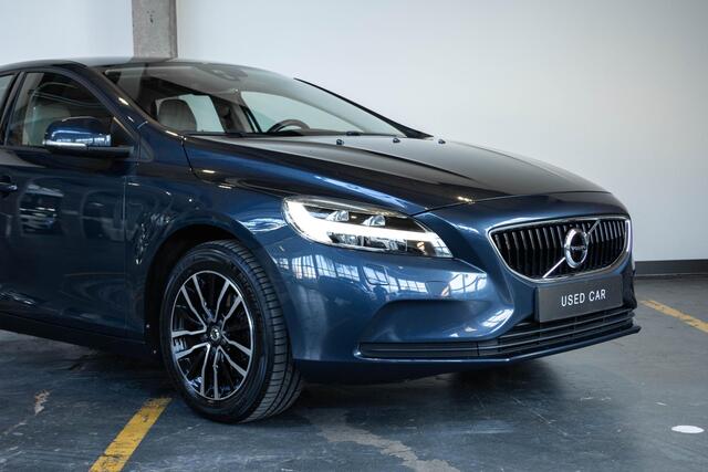 Volvo V40 T2 Automaat Nordic+ | Dealeronderhouden | 1ste eigenaar | Stoelverwarming | Climate Control | Parkeerverwarming | Parkeersensoren achter | Parkeercamera | High Performance Audio | Verwarmbare Voorruit | Volvo on Call |