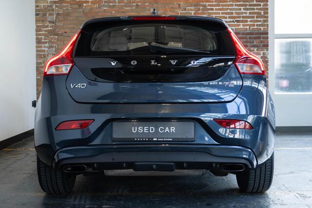 Volvo V40 T2 Automaat Nordic+ | Dealeronderhouden | 1ste eigenaar | Stoelverwarming | Climate Control | Parkeerverwarming | Parkeersensoren achter | Parkeercamera | High Performance Audio | Verwarmbare Voorruit | Volvo on Call |