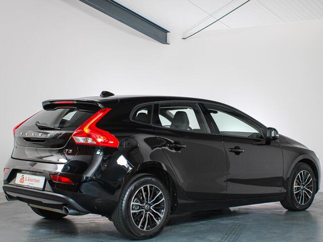 Volvo V40 1.5 T3 Kinetic Navigatie, LED koplampen, Uitzonderlijk nette staat!