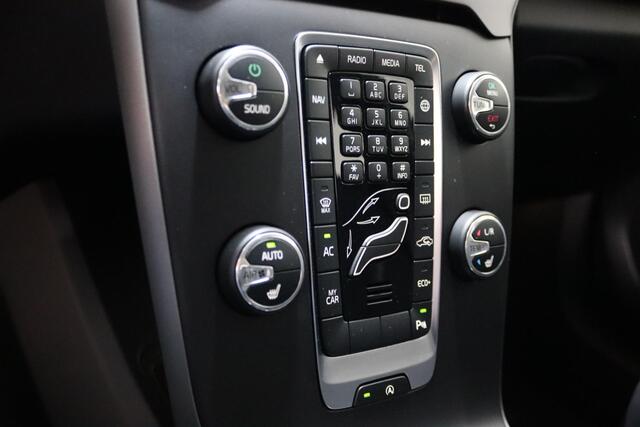 Volvo V40 1.5 T3 Kinetic Navigatie, LED koplampen, Uitzonderlijk nette staat!