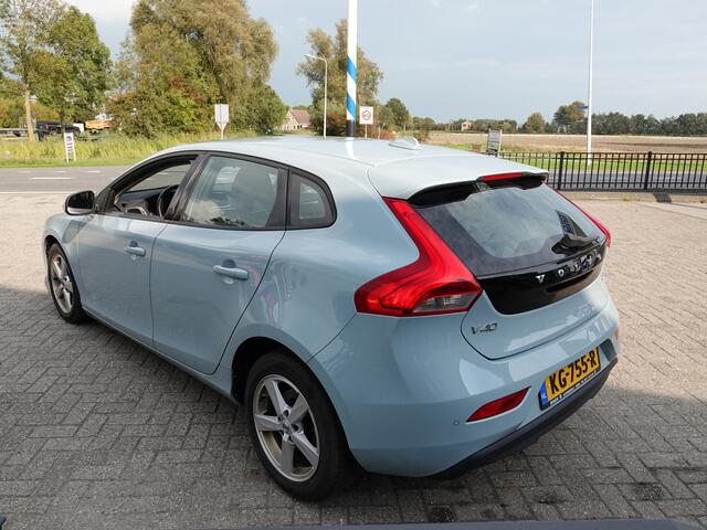 Volvo V40 2.0 T2 Kinetic NAVI | CRUISE | AIRCO | BT-TEL | LMV