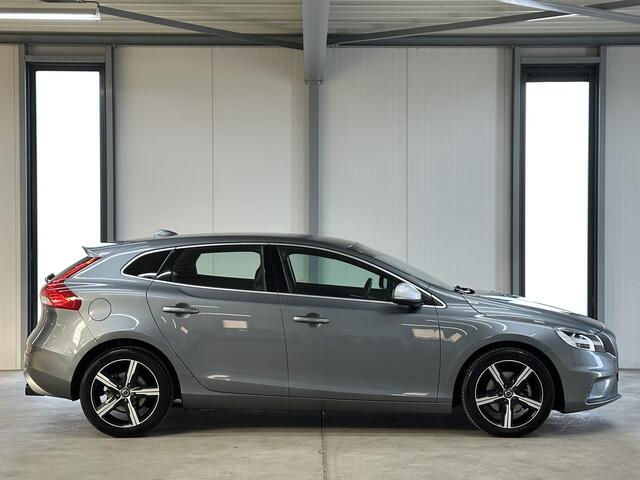 Volvo V40 2.0 T4 Business Sport R-Design 191pk | Trekhaak | Stoelverwarming | PDC