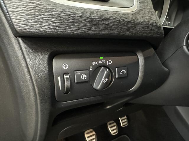 Volvo V40 2.0 T4 Business Sport R-Design 191pk | Trekhaak | Stoelverwarming | PDC