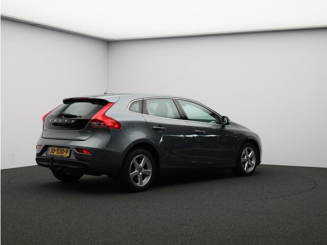 Volvo V40 2.0 T2 Nordic+ / Trekhaak / Standkachel / Stoel+voorruitverwarming / Parkeercamera+Sensoren / Cruise Control /