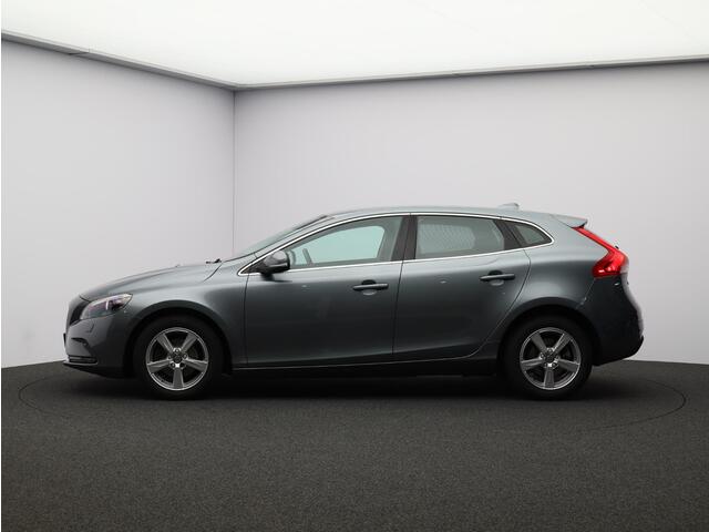 Volvo V40 2.0 T2 Nordic+ / Trekhaak / Standkachel / Stoel+voorruitverwarming / Parkeercamera+Sensoren / Cruise Control /