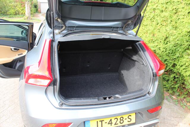 Volvo V40 222pk 2.0 T2 Nordic