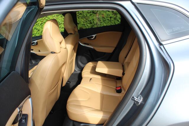 Volvo V40 222pk 2.0 T2 Nordic