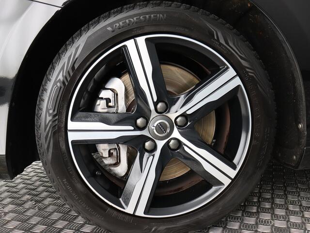 Volvo V40 2.0 T4 Business Sport R-Design (Nl-auto / Stoelverw. / Navi / Cruise)