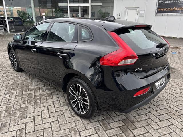Volvo V40 2.0 T2 Momentum Navi Bluetooth Led Parkeersensoren
