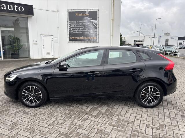 Volvo V40 2.0 T2 Momentum Navi Bluetooth Led Parkeersensoren