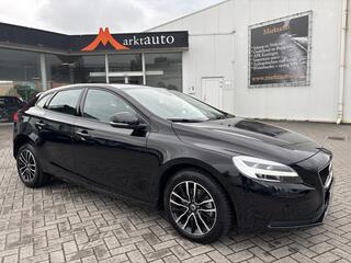 volvo-v40-2.0-t2-momentum-navi-blue