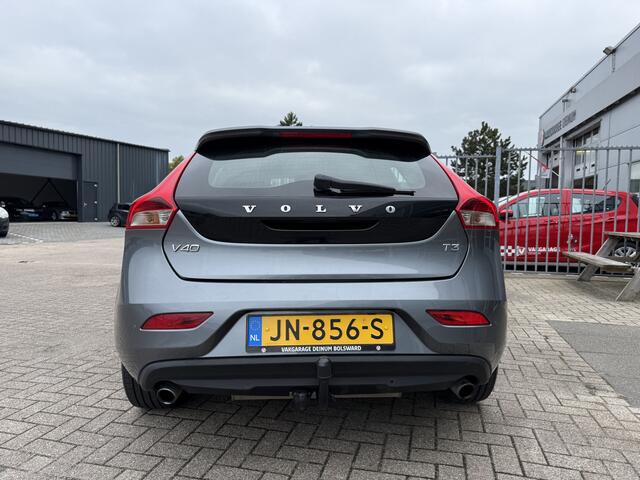 Volvo V40 2.0 T3 Momentum Xenon/LED verl, Navigatie, Parkeersens, Trekhaak, etc..!!