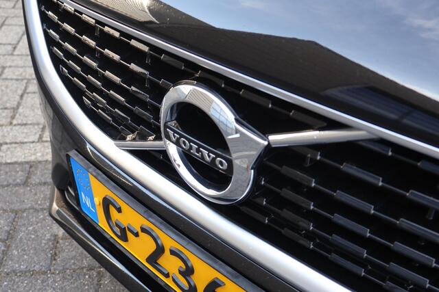 Volvo V40 1.5 T3 Polar+ Sport l Leder