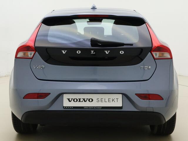 Volvo V40 T2 122pk Nordic+ Luxury / Standkachel / Stoelverwarming / Power seats / Voorruit verwarming / Camera achter /