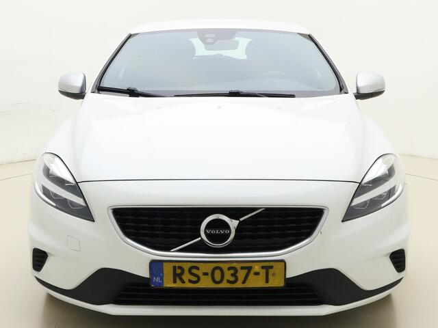 Volvo V40 D3 150pk Business Sport / Stoelverwarming / Nubuck bekleding / Navi /