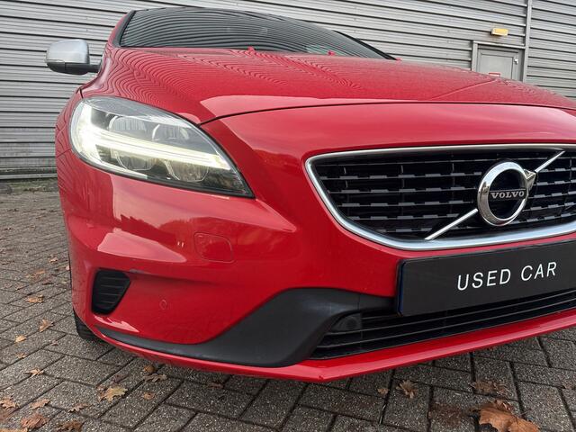 Volvo V40 1.5 T3 Polar+ Sport R-Design / Panoramadak / Cruise control / Stoelverwarming /