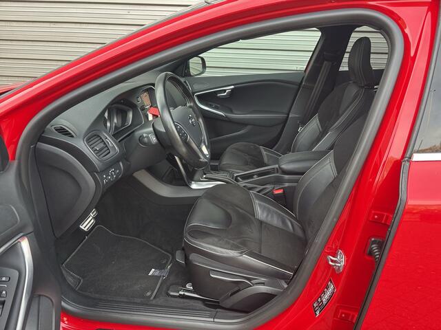 Volvo V40 1.5 T3 Polar+ Sport R-Design / Panoramadak / Cruise control / Stoelverwarming /