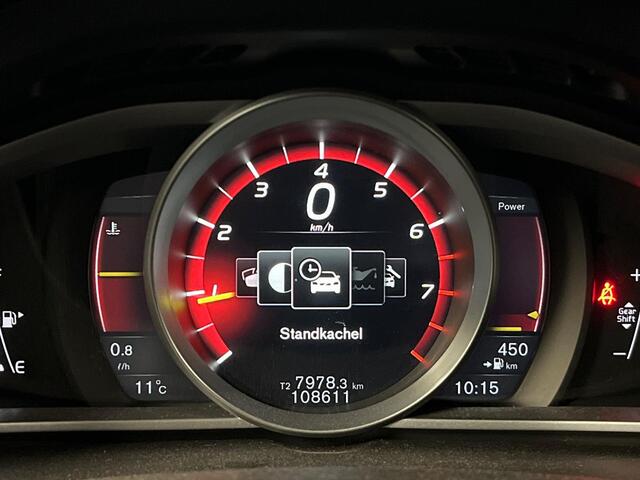 Volvo V40 2.0 T3 150pk Nordic+ | Standkachel | Stoelverwarming | Trekhaak | Climate control | Led koplampen |