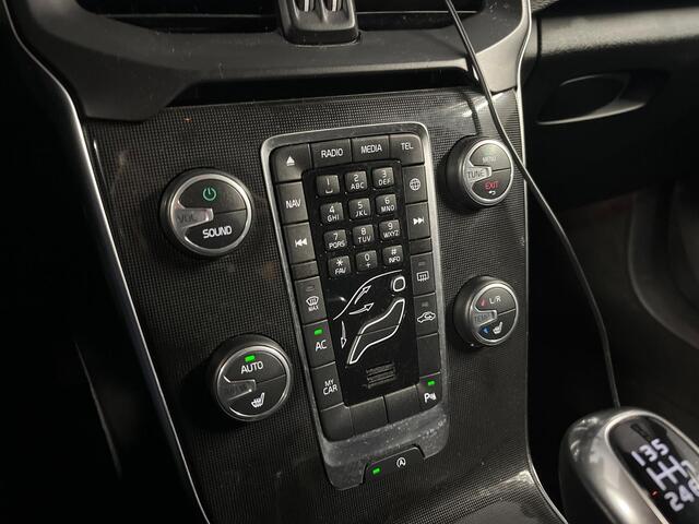 Volvo V40 2.0 T3 150pk Nordic+ | Standkachel | Stoelverwarming | Trekhaak | Climate control | Led koplampen |