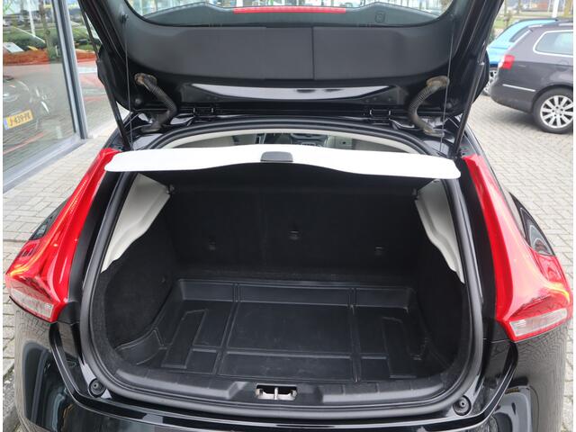 Volvo V40 1.5 T2 Momentum / Automaat