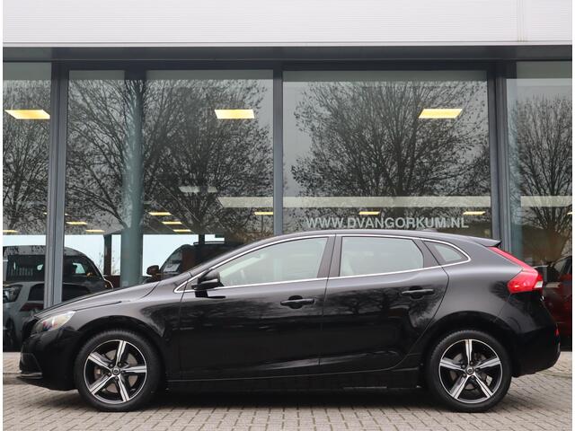 Volvo V40 1.5 T2 Momentum / Automaat