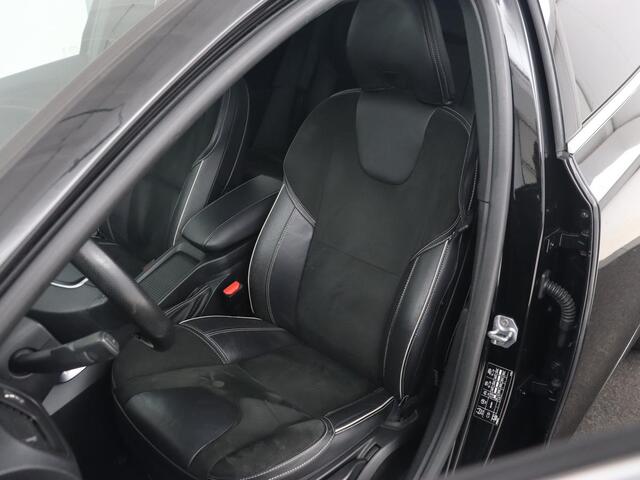 Volvo V40 1.5 T3 Polar+ Sport | Panoramadak | Stoelverwarming | Camera | Full LED | Navigatie | Park Assist | Harman/Kardon | Keyless | R Design