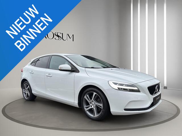 Volvo V40 2.0 T2 Kinetic | Camera + Sensoren | Navigatie | L.M.Velg | 17"Velg | Led koplampen |