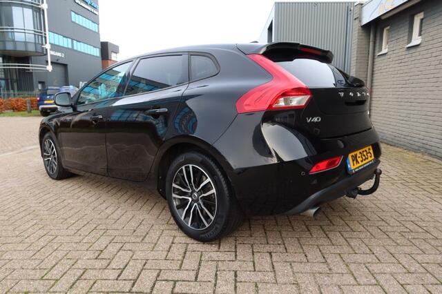 Volvo V40 2.0 T3 NORDIC+ ( EXPORT PRICE)