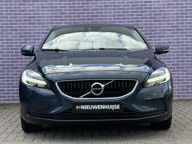 Volvo V40 1.5 T2 Polar+ | Leder | Stoelverwarming | DAB | Volvo on call | Parkeersensoren | High Performance Audio | Regensensor |