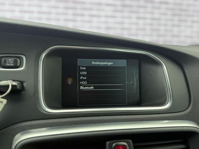 Volvo V40 1.5 T2 Polar+ | Leder | Stoelverwarming | DAB | Volvo on call | Parkeersensoren | High Performance Audio | Regensensor |