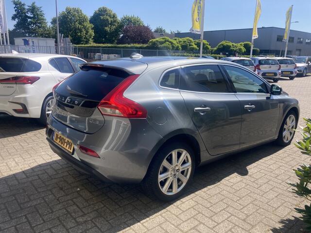 Volvo V40 2.0 D2 Inscription Panoramadak Nieuwe D-riem