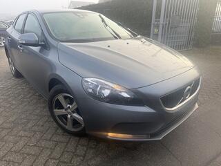 volvo-v40-2.0-d2-edition