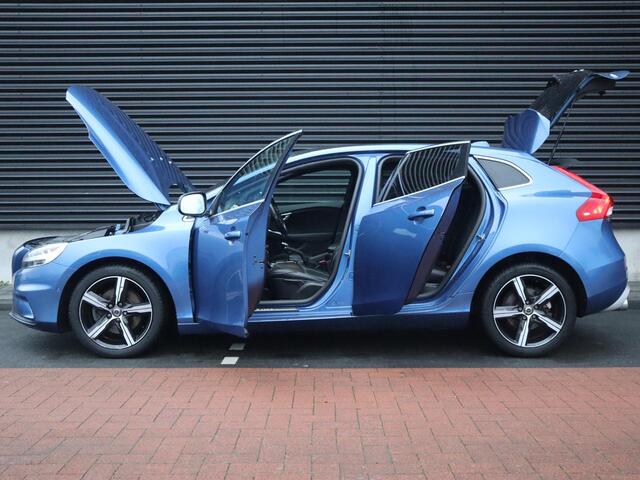 Volvo V40 2.0 T4 Business Sport R-design | Clima | Cruise | Multimedia/Navi | Leder | Stoelverwarming | PDC + Camera |