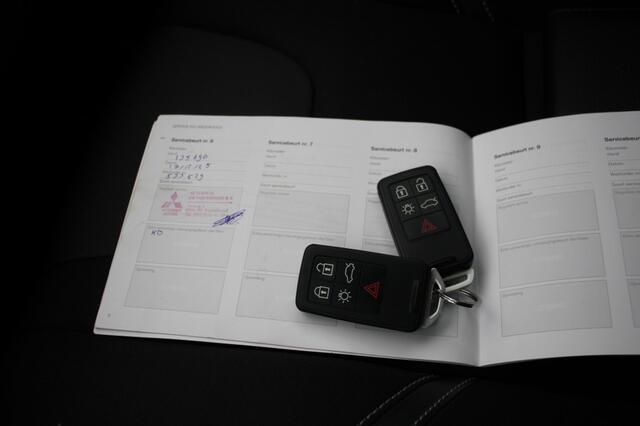 Volvo V40 1.5 T2 Nordic + Automaat - Stoelverw. Navi, Clima, Half Leer, Trekhaak