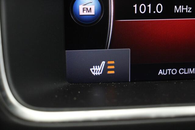 Volvo V40 1.5 T2 Nordic + Automaat - Stoelverw. Navi, Clima, Half Leer, Trekhaak