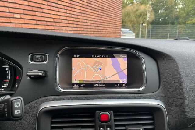Volvo V40 T2 Automaat Edition+ | Stoelverwarming | Navigatie | Cruise Control | Parkeersensoren achter | Sensus Connect premium audio | Regensensor | Climate control | LED koplampen
