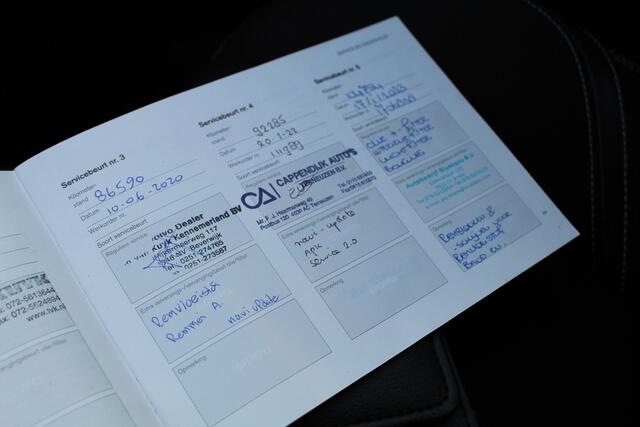 Volvo V40 1.5 T2 Nordic+ Automaat | Dealer onderhouden