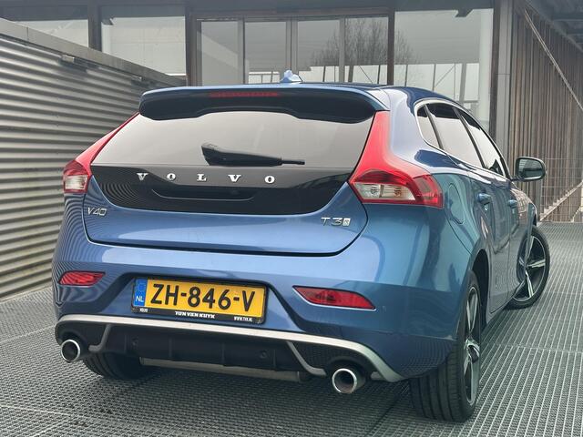 Volvo V40 1.5 T3 Polar+ Sport / Pano. dak / Camera achter / Adaptive Cruise / Keyless / Park assist / Voorstoelen verwarmd / Harman Kardon /