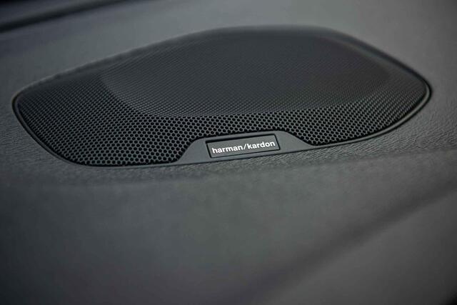 Volvo V40 1.5 T3 Polar+ Sport | Trekhaak | Panorama dak | Harman & Kardon | Achteruitrijcamera | Stoelverwarming | Climate control |