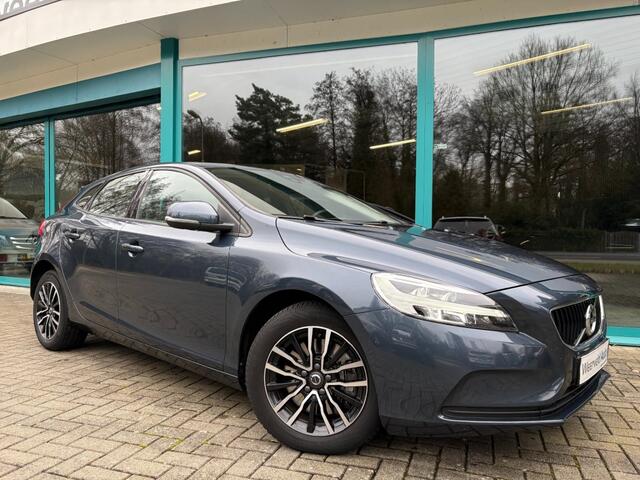 Volvo V40 1.5 T3 MOMENTUM Automaat, LED, Navi, PDC, TrHaak, NAP