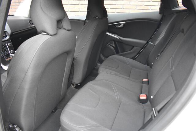 Volvo V40 T2 122PK Nordic | Stoelverwarming | Navigatie | Cruise Control |