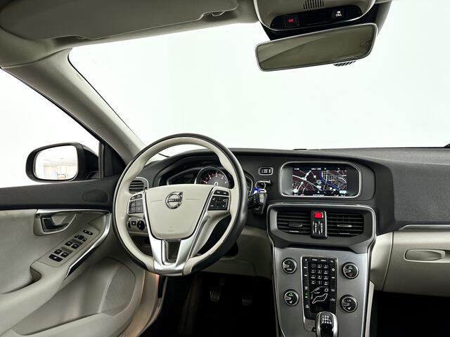 Volvo V40 T2 Nordic+ | Stoelverwarming | Cruise control | Navigatie